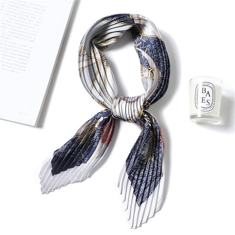 Wrinkled Square Scarf with Chain Design for Women