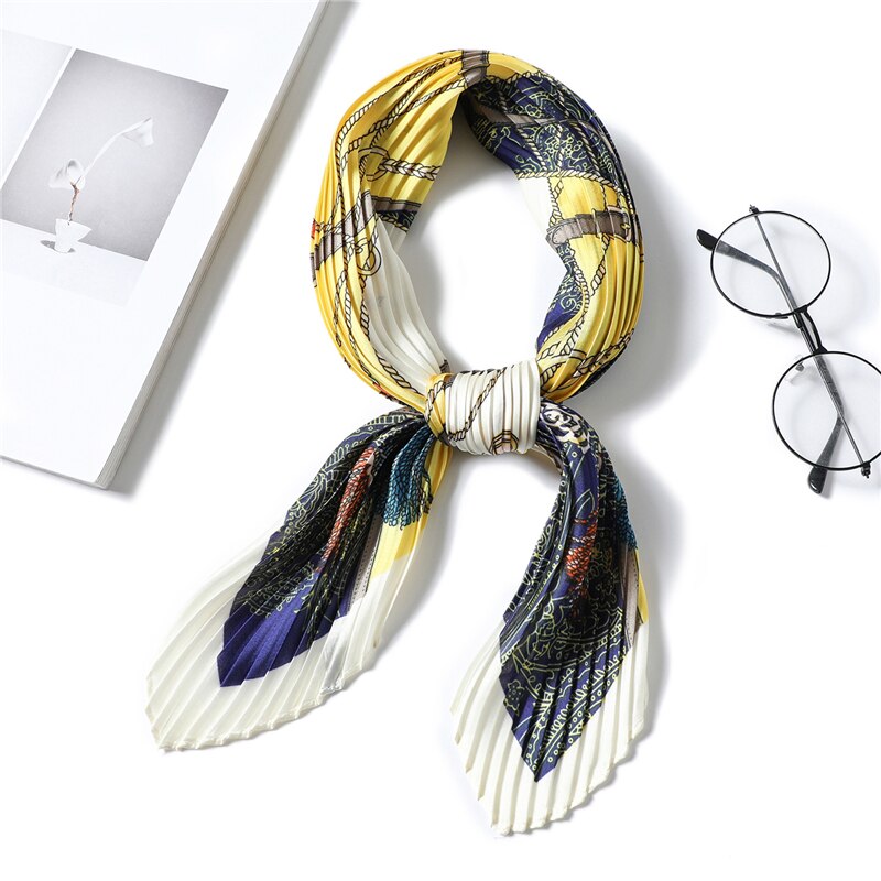 Wrinkled Square Scarf with Chain Design for Women