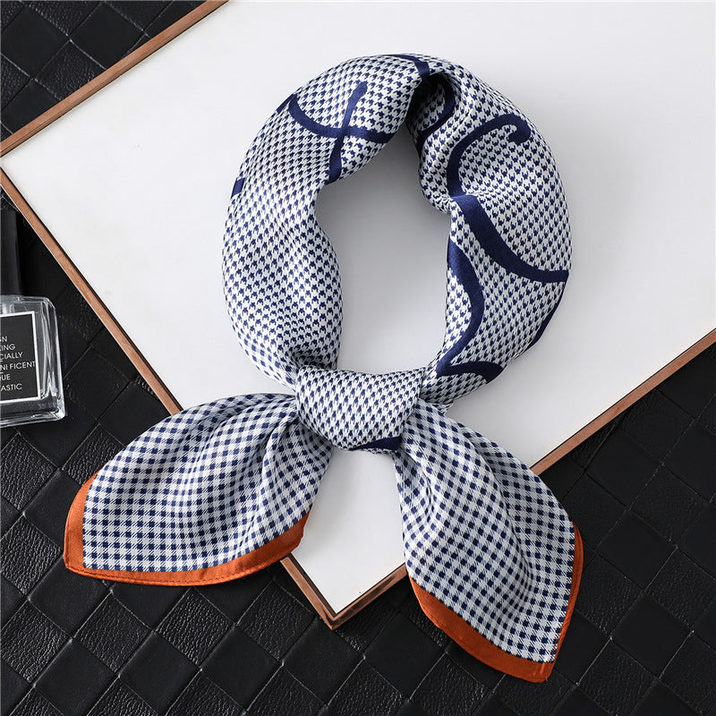 Classic Checkered Scarf - Fashionable Silk Square Scarf