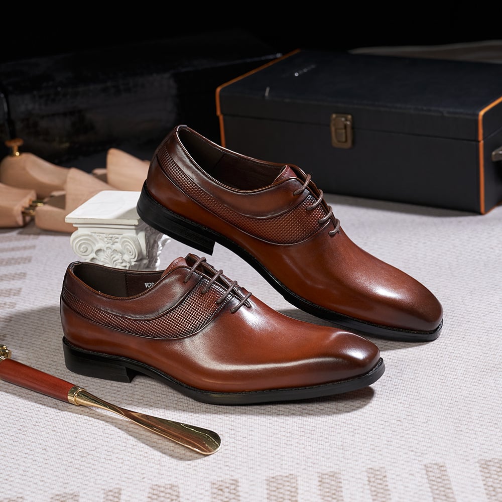 Pointed Toe Leather Shoes for Business Formal Wear