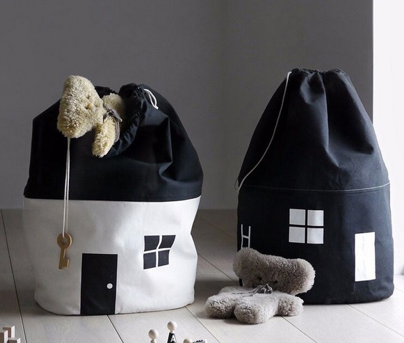 Storage Bag, Dustproof Organizer, 3D House Hanging Bag