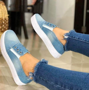 Canvas Slip-On Sneakers with Thick Sole for Couples
