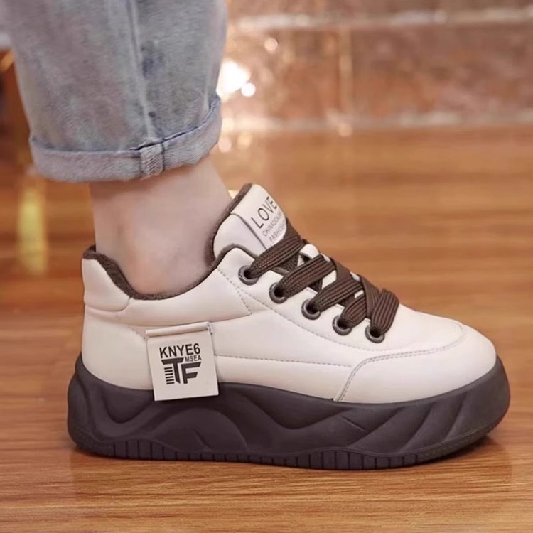 Trendy Thick Sole Women's Sneakers with Plush Lining