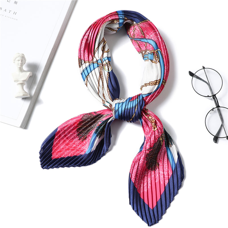 Wrinkled Square Scarf with Chain Design for Women
