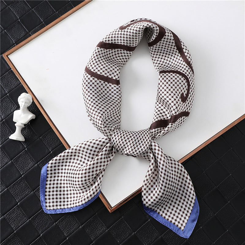 Classic Checkered Scarf - Fashionable Silk Square Scarf