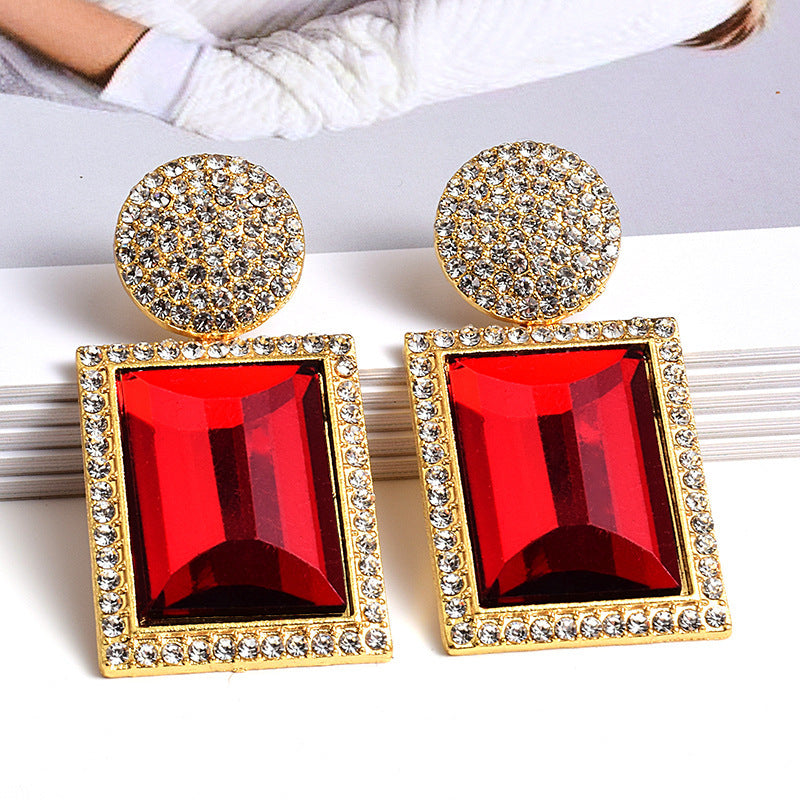 Fashionable Geometric Earrings with Metal and Diamonds